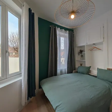 Refuge Lumineux Au Pied De La Cathedrale *