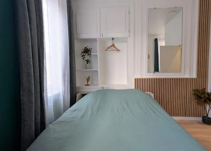 Appartement Refuge Lumineux Au Pied De La Cathedrale *